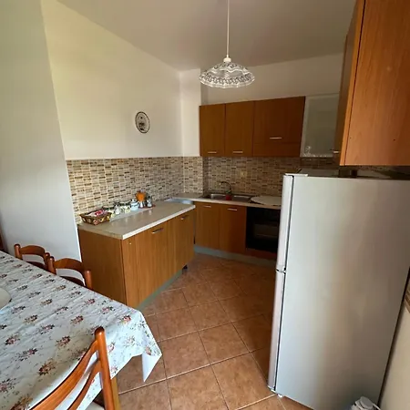 Apartment Zani 1 *