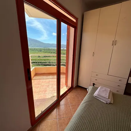 Apartment Zani 1 *