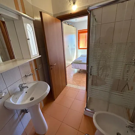 Zani 1 Apartment